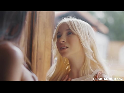 ❤️ Tüdruk tuleb paar kuud hiljem koju ja jõuab sööma oma kasuema tussu ❤❌ Pornovideo at et.watchhentai.ru ﹏