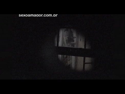 ❤️ Blondiin saab salaja videolevi naabruskonna voyeuri poolt peidetud õõnsate telliskivide taha peidetud ❤❌ Pornovideo at et.watchhentai.ru ﹏